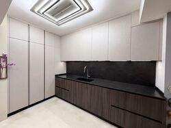 Seletaris (D27), Condominium #599381741